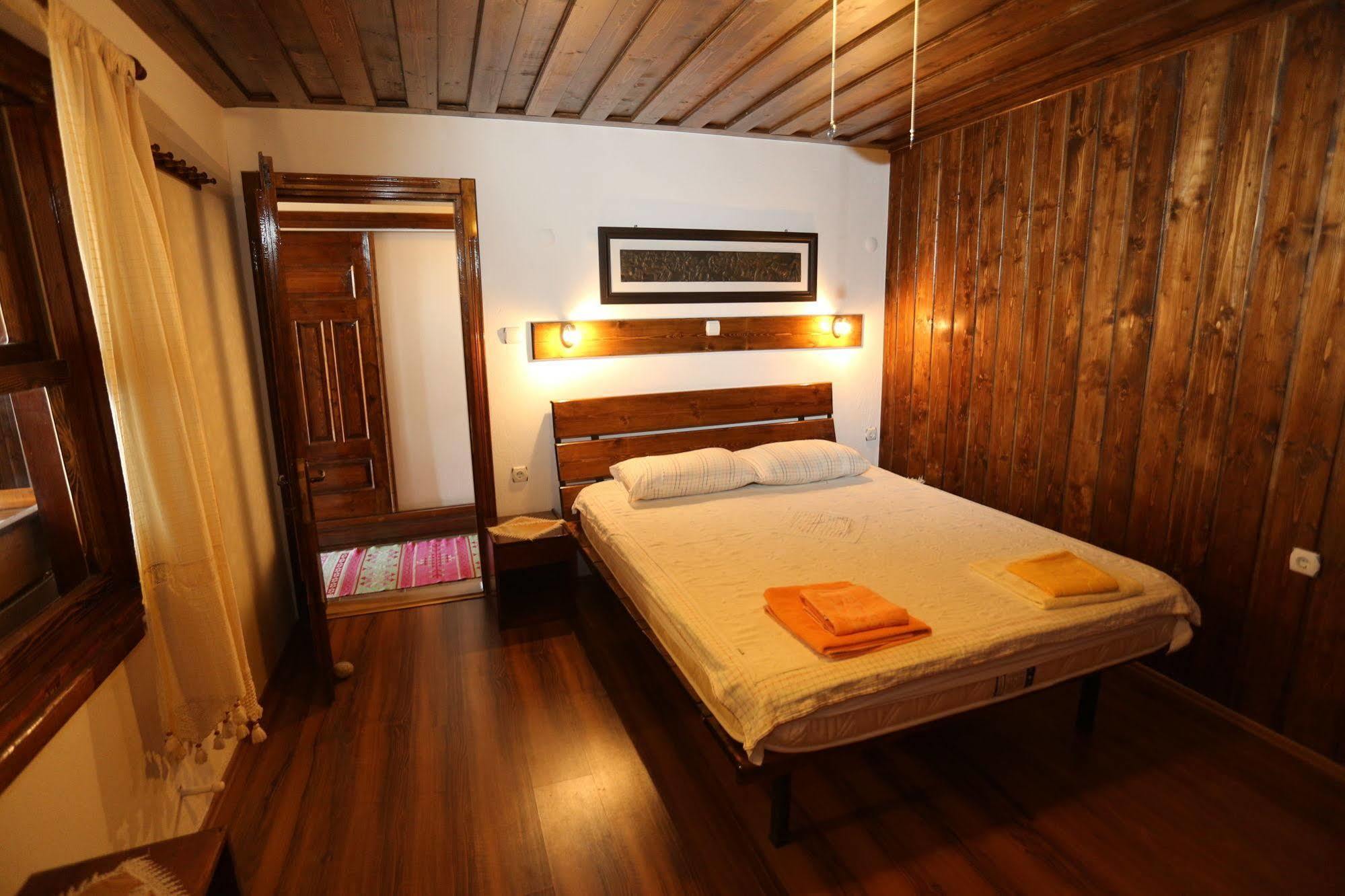 Akropolis Guest House Бергама Экстерьер фото