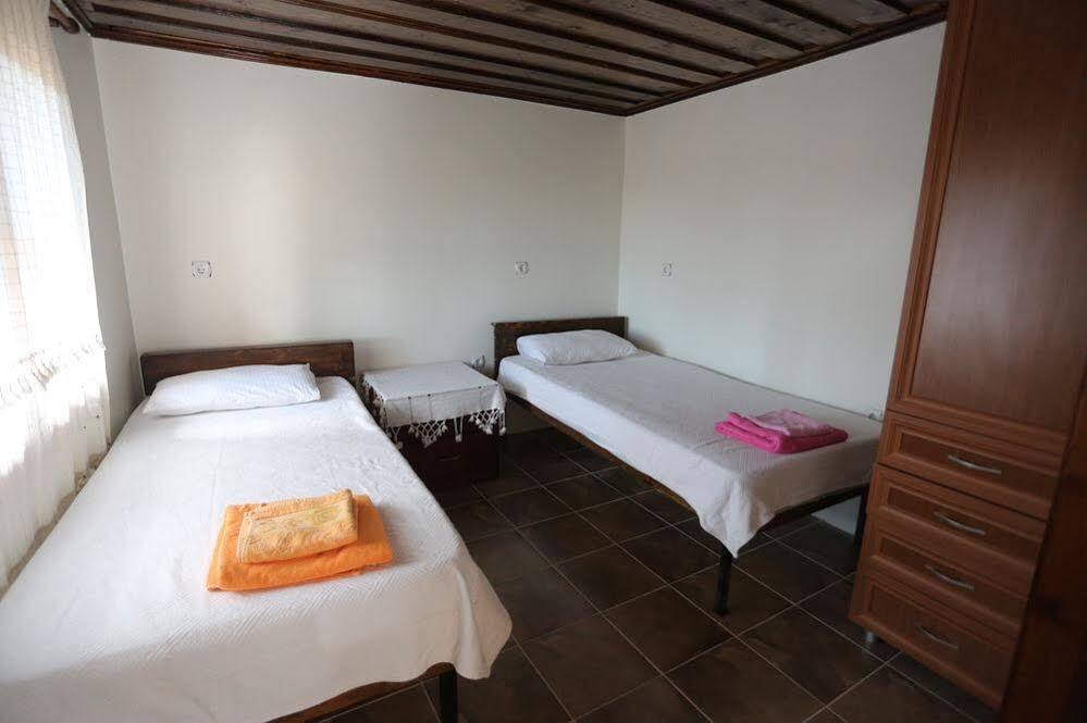 Akropolis Guest House Бергама Экстерьер фото